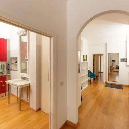 Housmart Sant'isaia 67/2 Apartment *